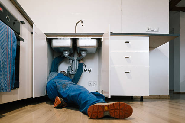 Professional Leak Detection technician working in Linden, TX